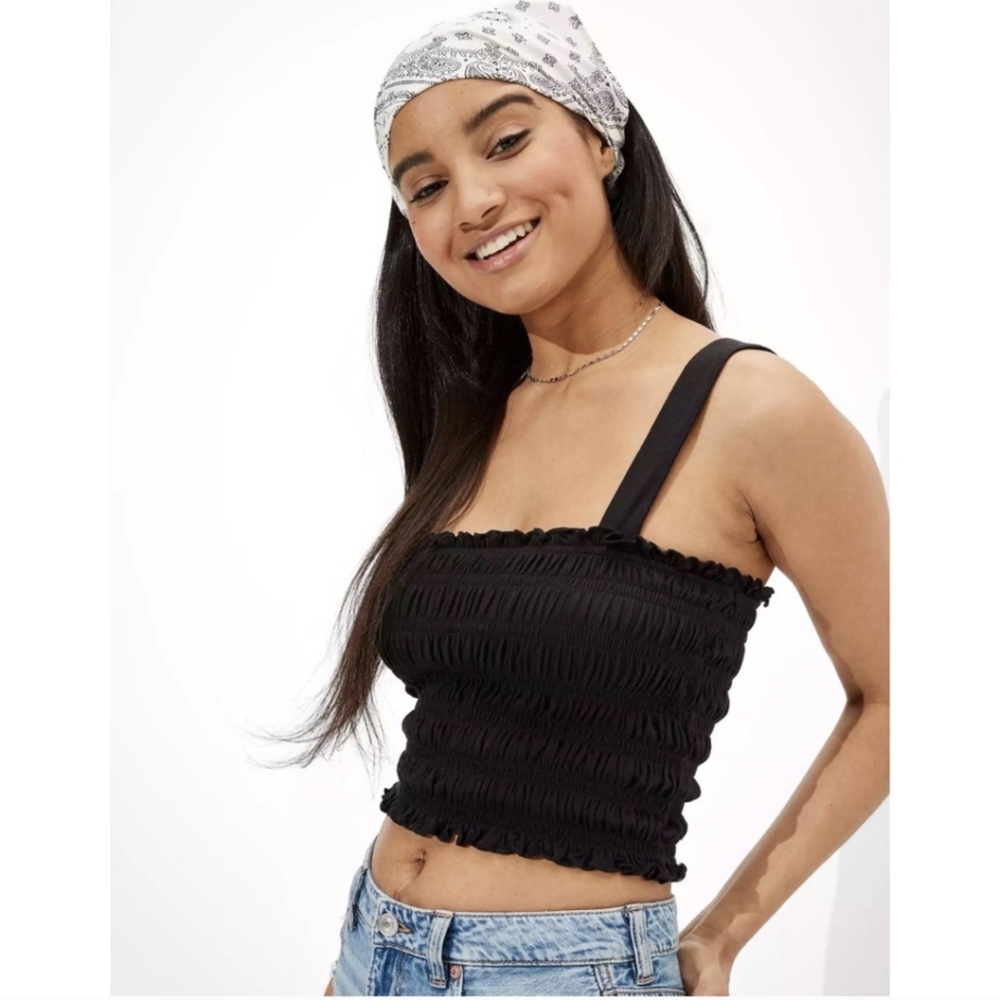 American Eagle Cropped Smocked Tank Top (M, black) **$1 IF BUNDLED**